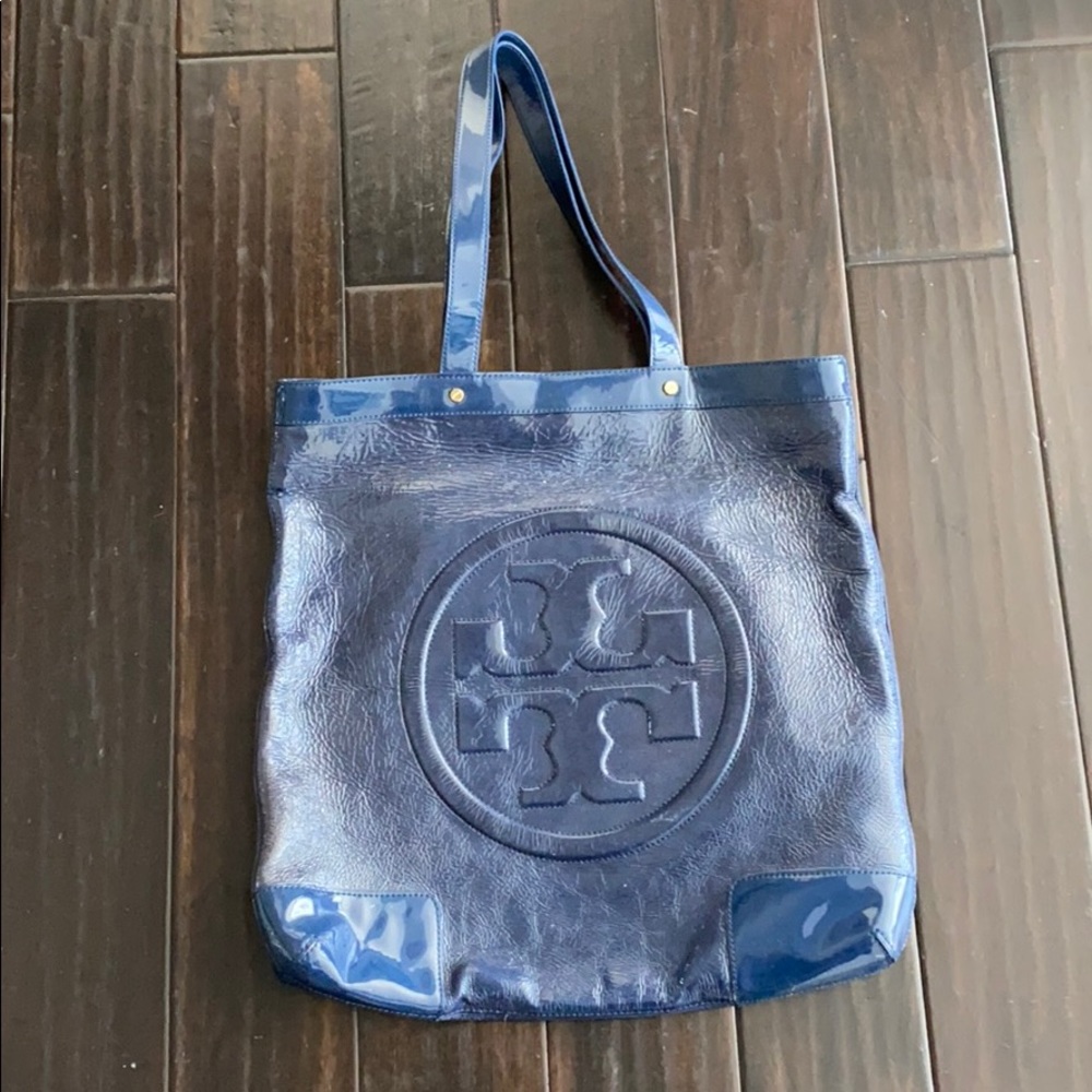 Navy Tory Burch tote